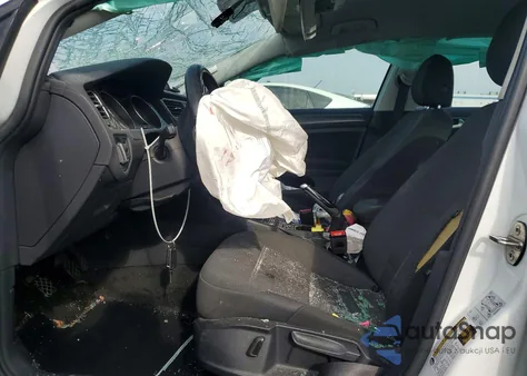 2019 Volkswagen Golf S z USA, uszkodzony, nr VIN 3VWW57AU2KM033455